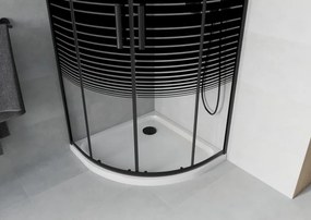 Mexen Rio, štvrťkruhový sprchovací kút s posuvnými dverami 90(dvere) x 90(dvere) x 190 cm, 6mm číre sklo s pásikmi, čierny profil + biela sprchová vanička Slim, 863-090-090-70-20-4110B