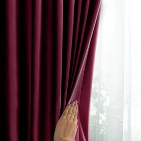 Vínovočervený zamatový dimout záves 140x245 cm Eyelets – Restilo