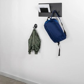 Čierny nástenný háčik Tick – Spinder Design