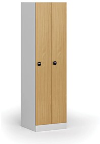 Kovová šatníková skrinka zúžená, 2 oddiely, 1850 x 500 x 500 mm, zámok s čítačkou RFID kariet, laminované dvere, buk