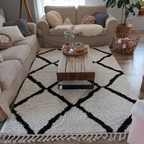 Koberec BERBER CROSS, biely, strapce, Maroko Shaggy