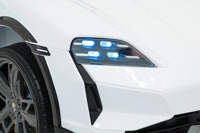 Ramiz Porsche Taycan Turbo S biele autíčko