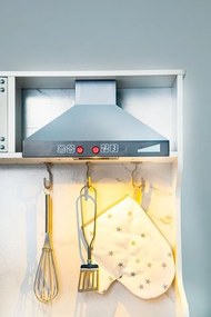 Drevená detská kuchynka so svetelnými a zvukovými efektmi + príslušenstvo