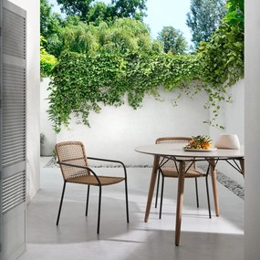 Béžová záhradná stolička s oceľovou konštrukciou Kave Home Bomer