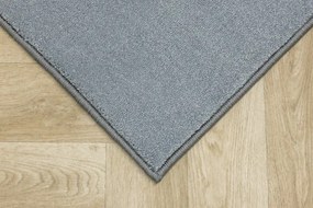 Metrážny koberec Pearl-Flash 80 svetlosivý / strieborný