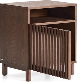 Tmavohnedý nočný stolík v dekore orecha s poličkami Beyla – Kave Home