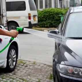Rozťahovacia záhradná hadica s multifunkčným postrekovačom - 15 m