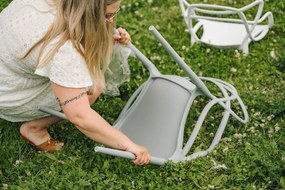 Hnedá plastová stolička KATO