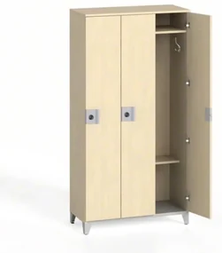 Drevená šatníková skrinka na nohách, 3 dvere, 1750 x 900 x 400 mm, otočný zámok, breza