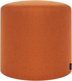 Vlnený taburet v terakotovej farbe Folk – noo.ma