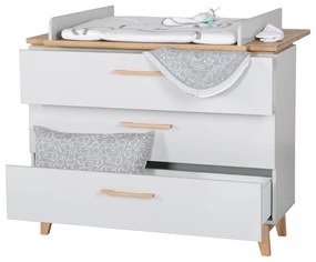 Svetlosivá nízka detská komoda v dekore duba s prebaľovacím pultom 117x104 cm Caro – Roba