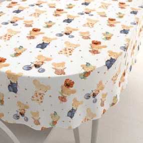 Biante Detský bavlnený oválny obrus Sandra SA-611 Hravé myšky na bielom 140x220 cm