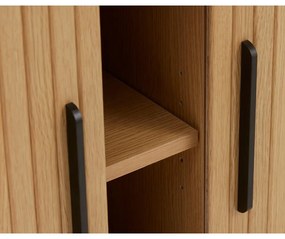 Komoda v dekore duba s posuvnými dverami v prírodnej farbe 120x76x45 cm Nola – Unique Furniture