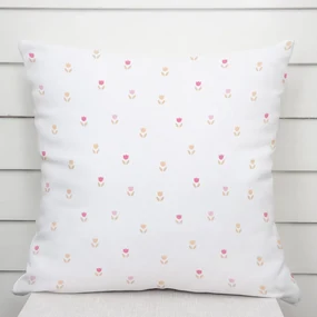 Biante Dekoračná obliečka na vankúš TF-115 Farebné tulipániky na bielom 50 x 60 cm