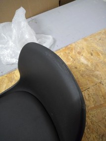 AKCE Čierna barová stolička HOGA z eko kože II. akosť