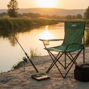 Turistická skladacia stolička zelenej farby