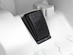 Ramiz Mercedes Benz EQG biely