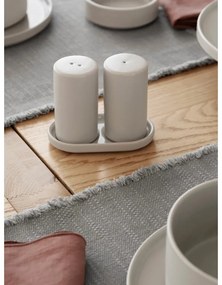 Soľnička a korenička so stojanom Pilar – Blomus