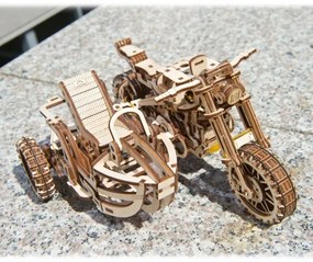 Ugears - 3D drevenené mechanické puzzle Motorka scrambler s vozíkom