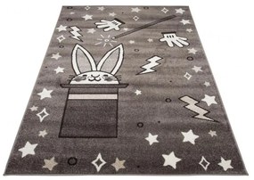 Detský kusový koberec Králik v klobúku sivo hnedý 60x110cm