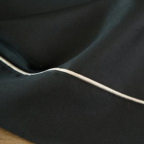 Dekorstudio Elegantný čierny obrus DORITA so striebornou lemovkou 145 x 280 cm