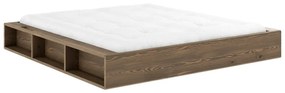 Hnedá dvojlôžková posteľ z borovicového dreva s roštom 180x200 cm Ziggy – Karup Design