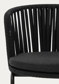 Čierna kovová záhradná stolička Saconca - Kave Home