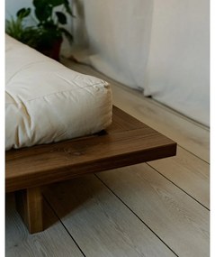 Hnedá dvojlôžková posteľ z borovicového dreva s roštom 180x200 cm Japan – Karup Design