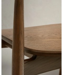 Hnedá jedálenská stolička z dubového dreva Fondes – Kave Home