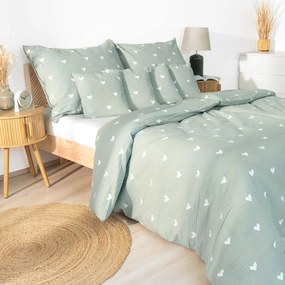 Goldea krepové posteľné obliečky - srdiečka na šalviovo zelenom 140 x 200 a 70 x 90 cm