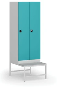 Šatníková skrinka s lavičkou, 2 oddiely, 1875 x 600 x 500/800 mm, zámok s čítačkou RFID kariet, zelené dvere