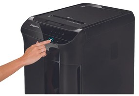 Skartovač AutoMax 350 C, čierna