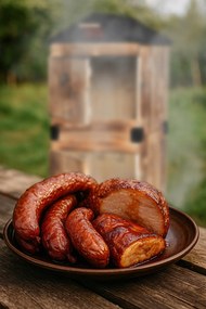 TRENDIE Udiareň XXL drevená s kovovou strechou