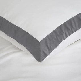 Dekorstudio Exkluzívne posteľné obliečky LAURA - biele s tmavosivým lémom Rozmer posteľných obliečok: Šírka x Dĺžka: 160x200cm + 2 ks 70x80 cm