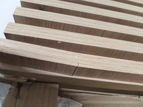 AKCIA Nástenný TV stolík ENTSIAN 150x40cm, dub artisan II. akosť