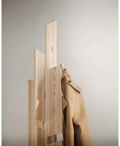Vešiak z borovicového dreva v prírodnej farbe 60x186 cm Keeper – Karup Design