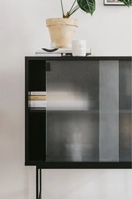 Čierna vitrína s posuvnými dverami 70x109x40 cm Lekko – noo.ma