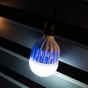 LED žiarovka likvidujúca hmyz E27 studená 6500k 8w 800 lm