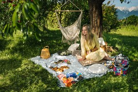 Béžové závesné kreslo PALAK