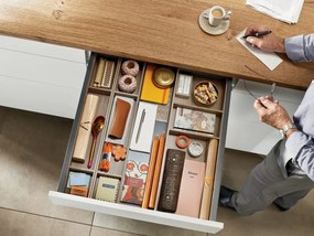 Blum Príborník ZC7S450BS3 Ambia-line 300 x 450 mm čierný