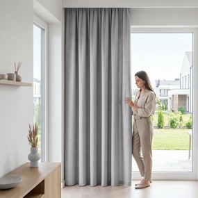 ZATEMŇOVACÍ ZÁVES (100%) NA PÁSKE ZOEY 140X270 CM STRIEBORNÁ