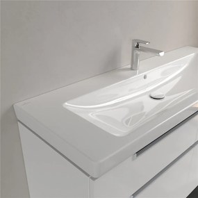 VILLEROY &amp; BOCH Subway 2.0 umývadlo na skrinku s otvorom, s prepadom, 1300 x 470 mm, biela alpská, s povrchom CeramicPlus, 7176D0R1