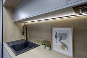 Laveo Megalo, 1-komorový granitový drez 780x500x185 mm, čierna škvrnitá, LAV-SBE_711T
