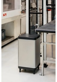 Dotykový plastový odpadkový kôš v striebornej farbe 80 l Berlino – DEA HOME