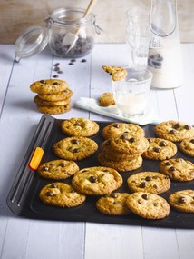 Plech na pečenie Le Creuset s dvojitým dnom s nepriľnavým povrchom 38 cm