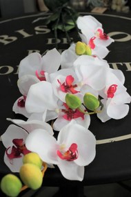 Biela umelá trojstonková orchidea 90cm