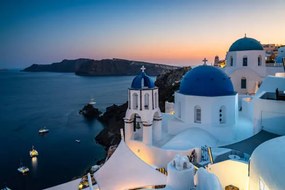 Fotografia Twilight over the churches, Santorini, Greece, Matteo Colombo