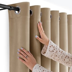 Béžový zamatový dimout záves 200x300 cm Velto – Filumi