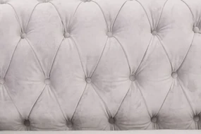 Pohovka Chesterfield Classic Velvet Light Grey pre 3 osoby