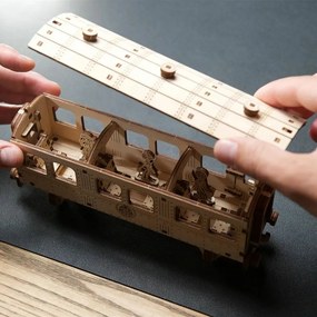 Ugears 3D drevené mechanické puzzle Harry Potter Rokfortský expres